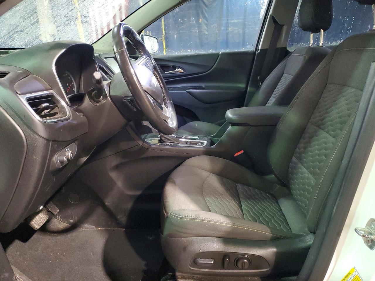 2018 CHEVROLET EQUINOX LT photo 7