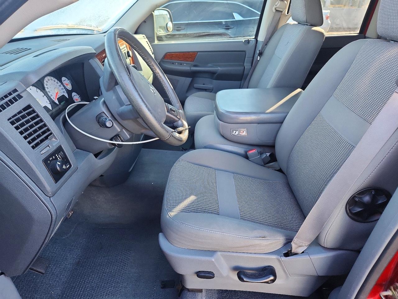 2006 DODGE RAM 1500 ST photo 7