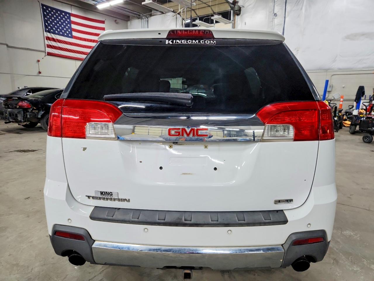 2012 GMC TERRAIN SLT photo 6