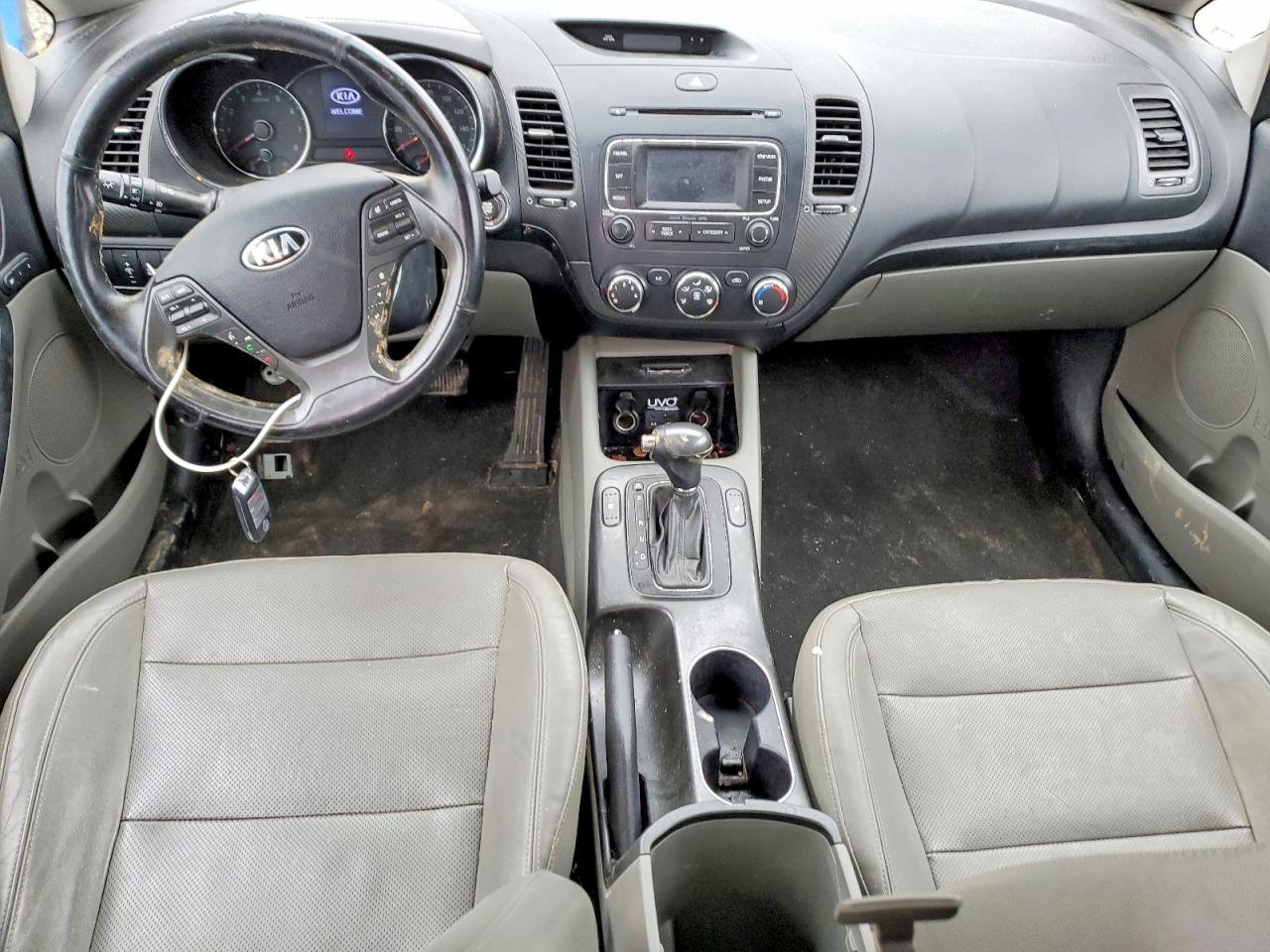 2015 KIA FORTE EX photo 8