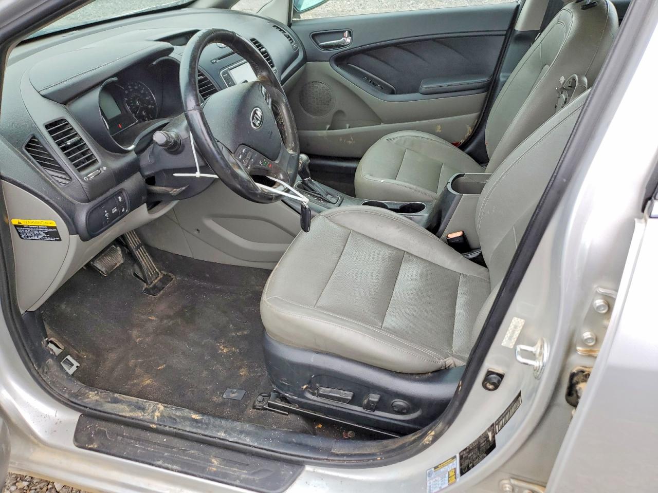 2015 KIA FORTE EX photo 7