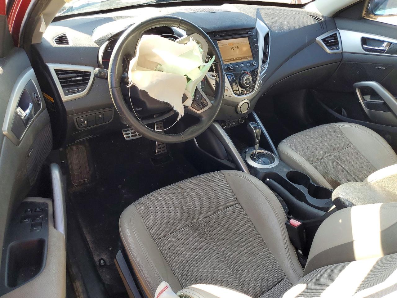 2013 HYUNDAI VELOSTER photo 8