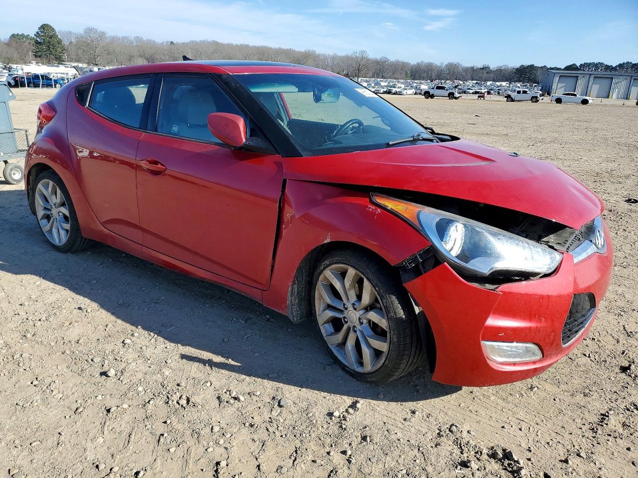 2013 HYUNDAI VELOSTER photo 4