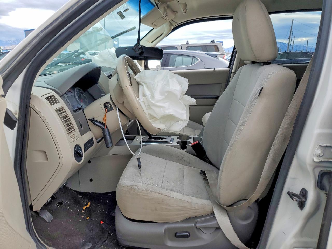 2012 FORD ESCAPE XLT photo 7