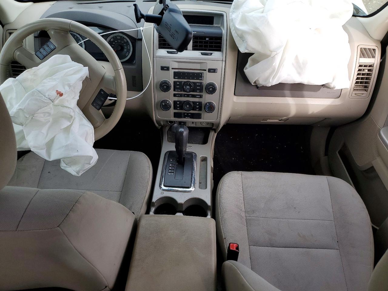 2012 FORD ESCAPE XLT photo 8