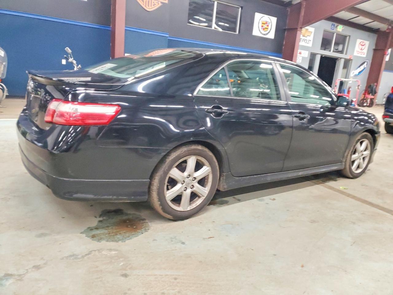 2009 TOYOTA CAMRY SE photo 5