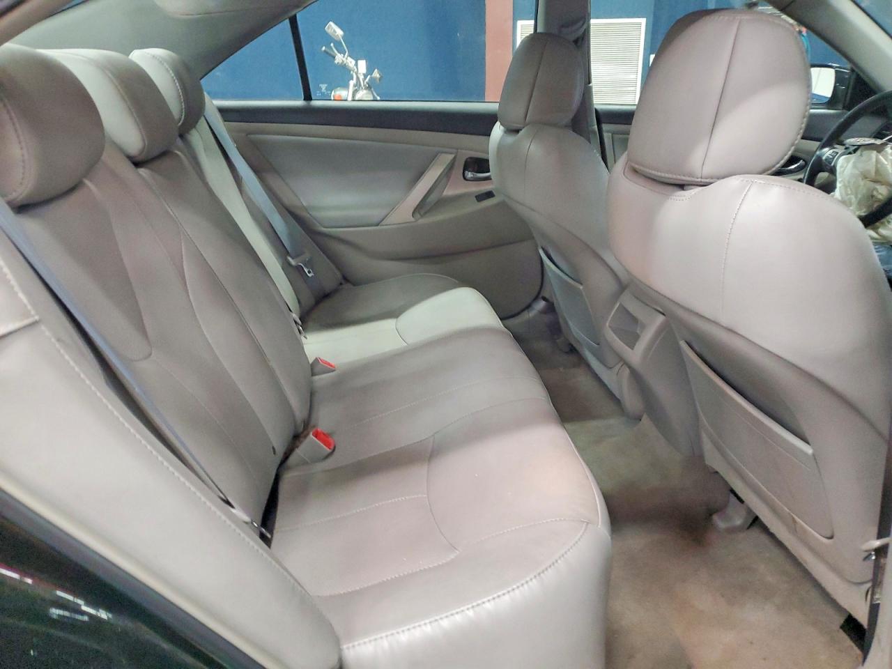 2009 TOYOTA CAMRY SE photo 19