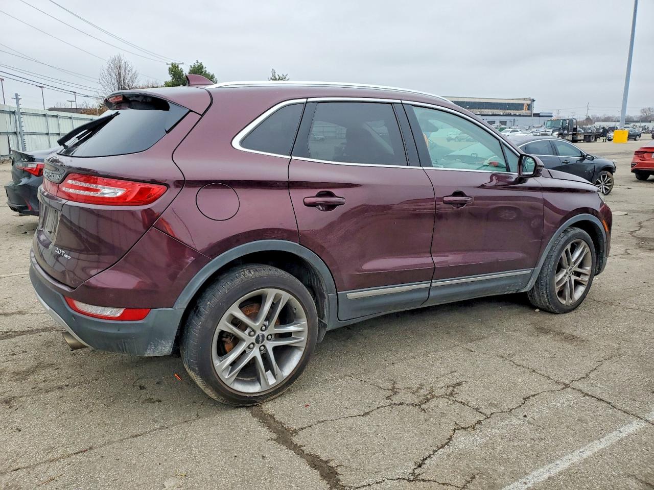 2017 LINCOLN MKC RESERVE photo 3