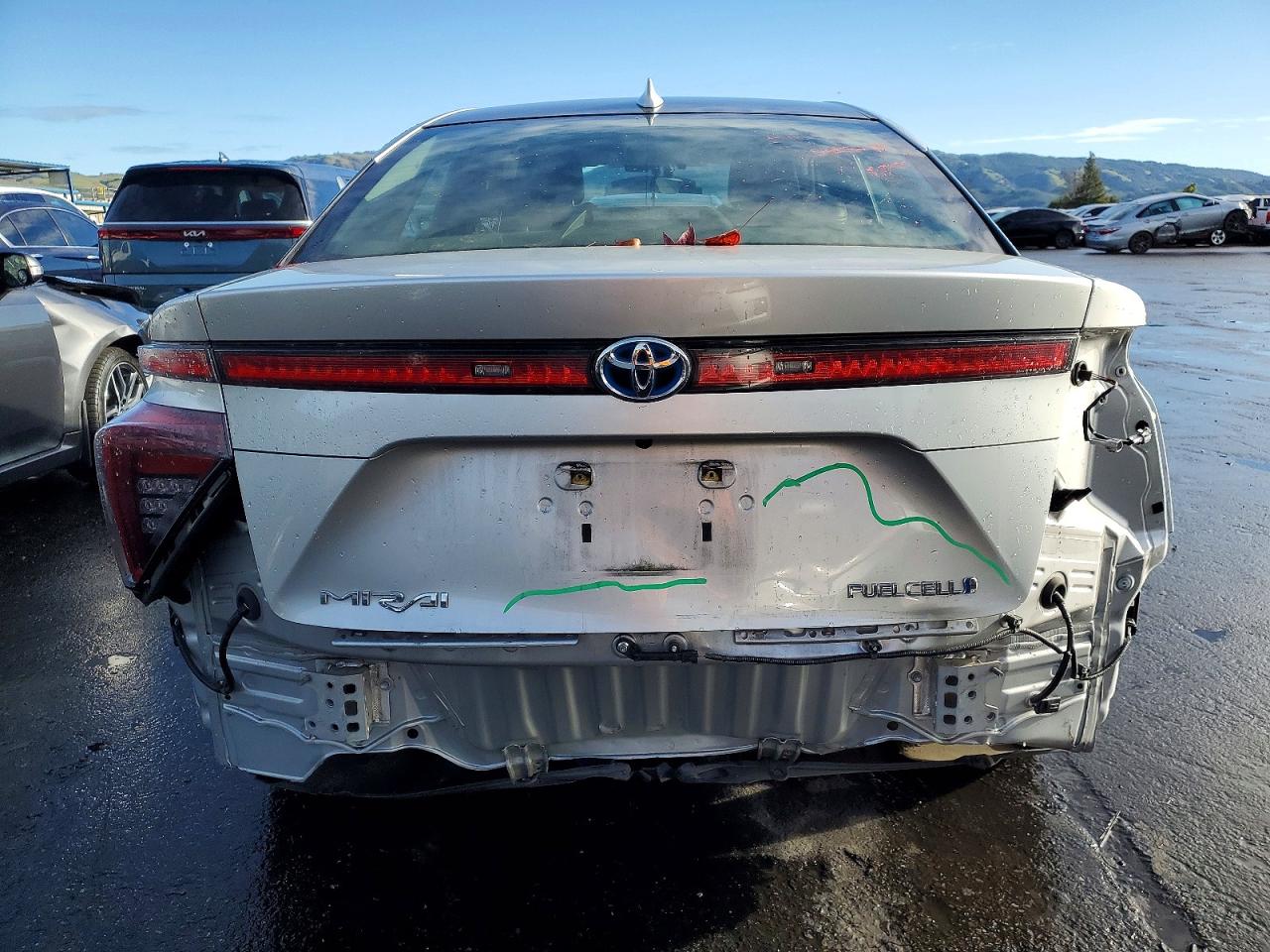 2018 TOYOTA MIRAI photo 6