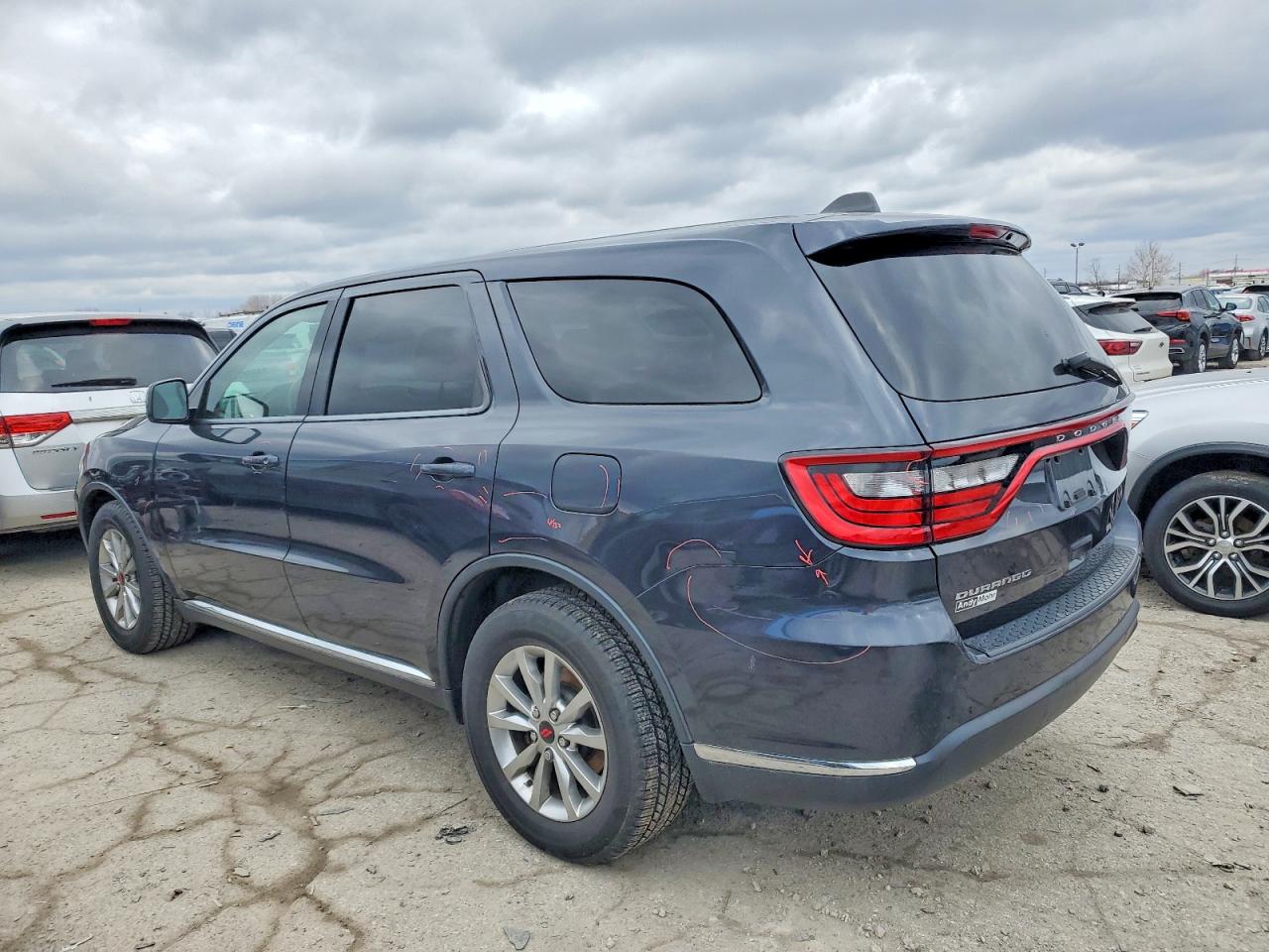 2016 DODGE DURANGO SXT photo 2