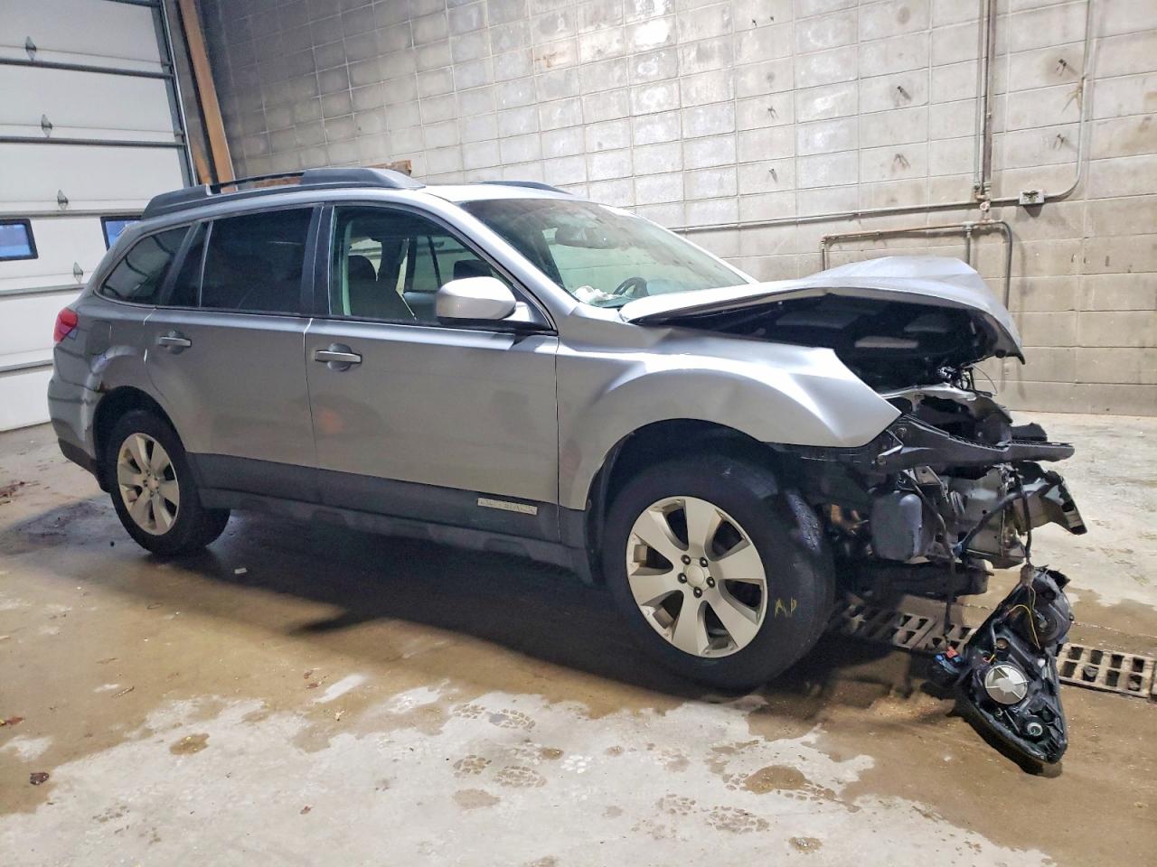 2010 SUBARU OUTBACK 2.5I PREMIUM photo 4