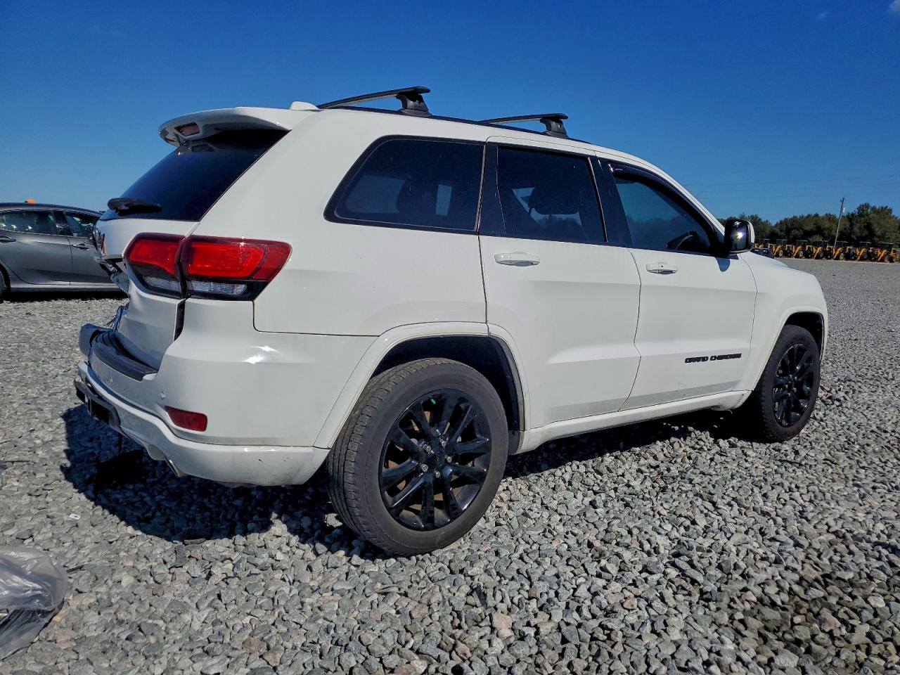 2019 JEEP GRAND CHEROKEE LAREDO photo 3