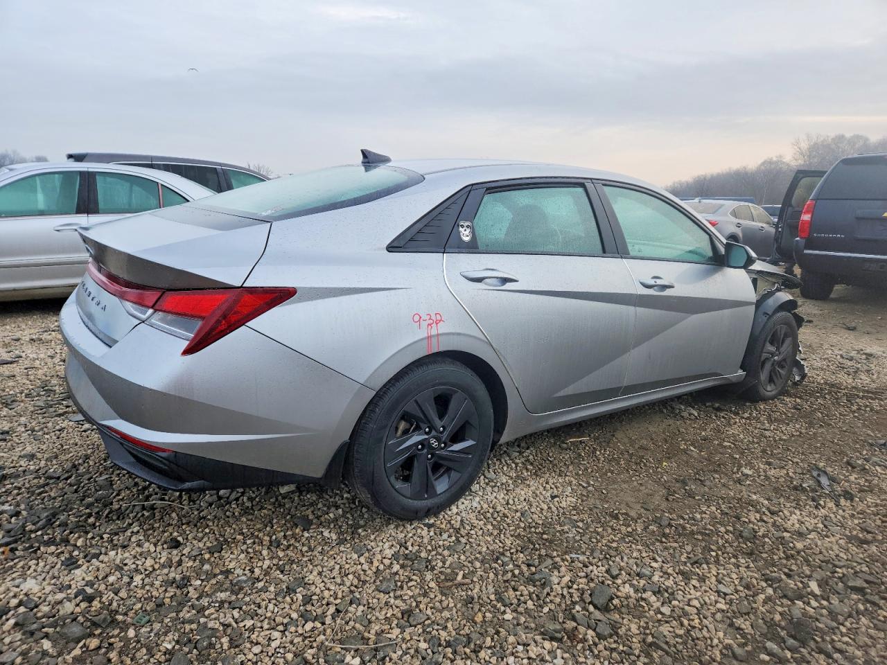 2022 HYUNDAI ELANTRA SEL photo 3