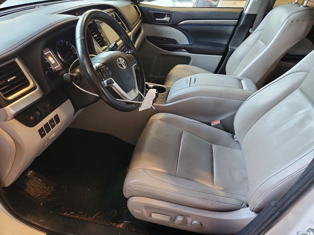 2019 TOYOTA HIGHLANDER LIMITED photo 7