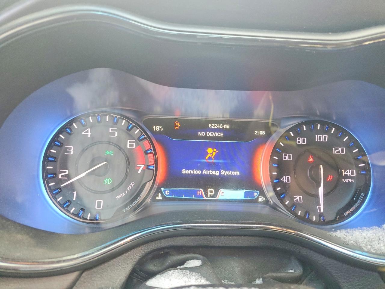 2016 CHRYSLER 200 S photo 9