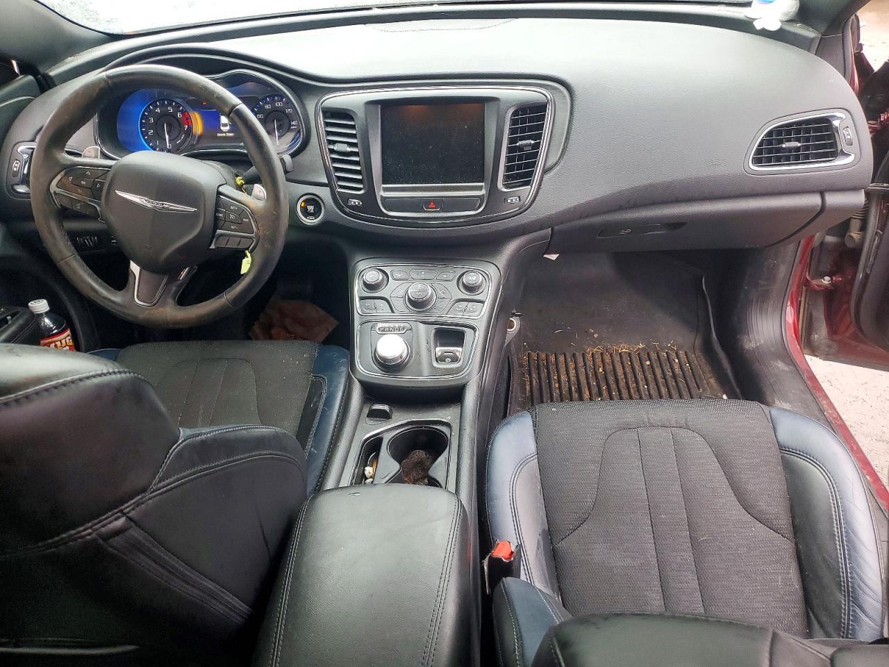 2016 CHRYSLER 200 S photo 8