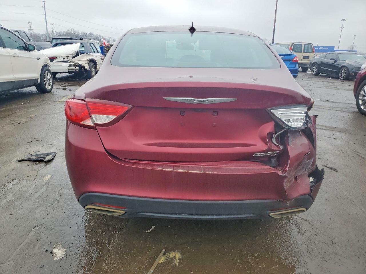 2016 CHRYSLER 200 S photo 6