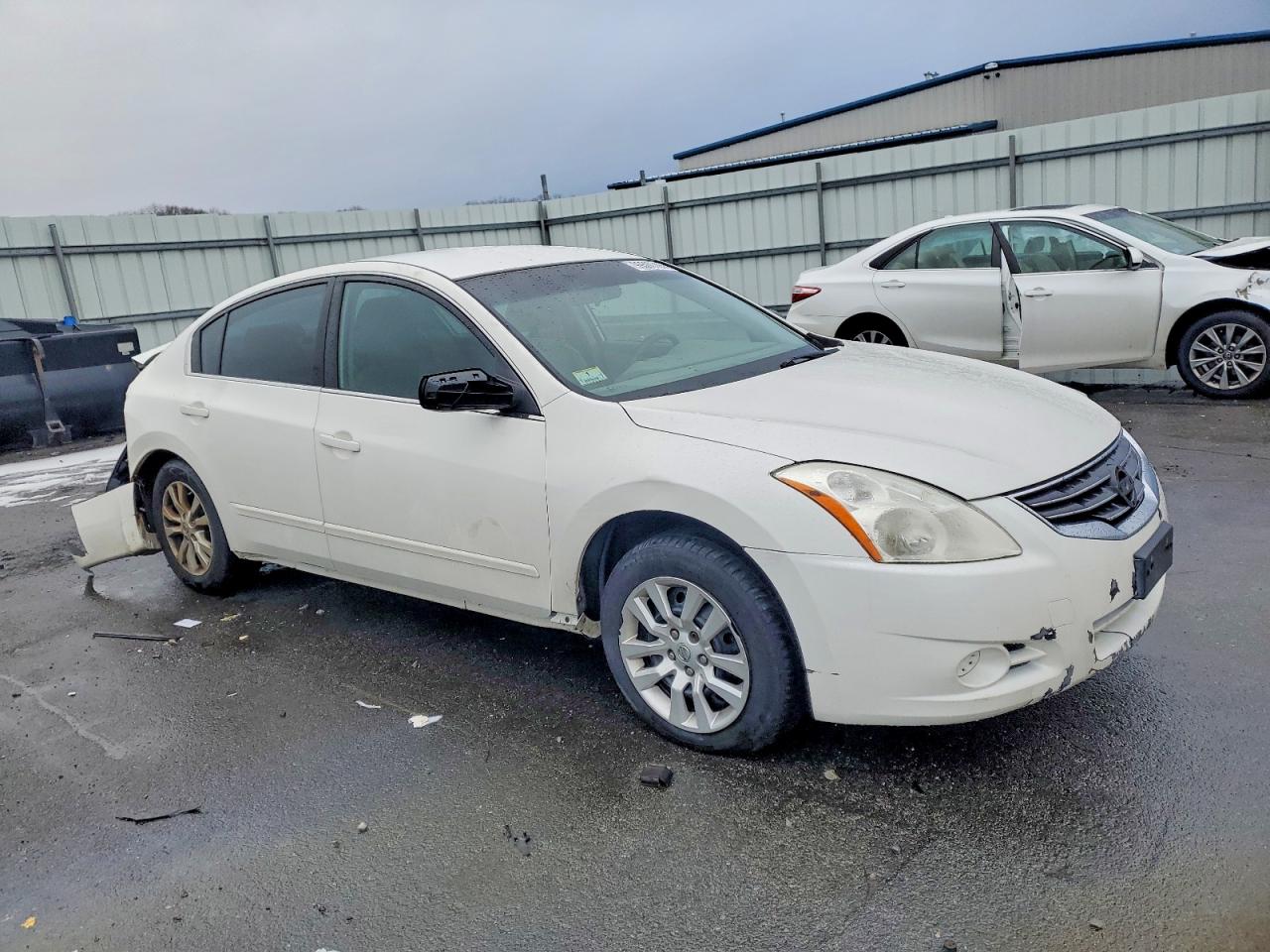 2011 NISSAN ALTIMA BASE photo 4