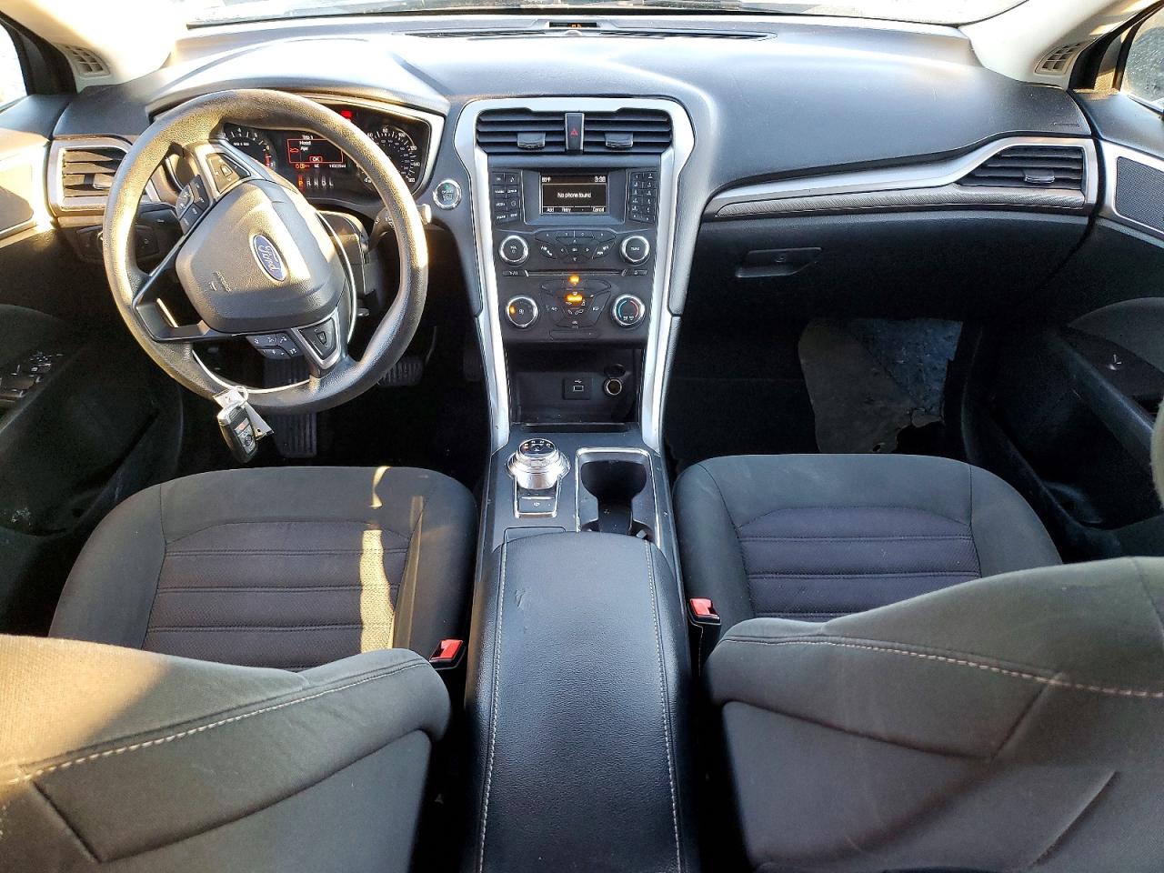 2017 FORD FUSION SE photo 8