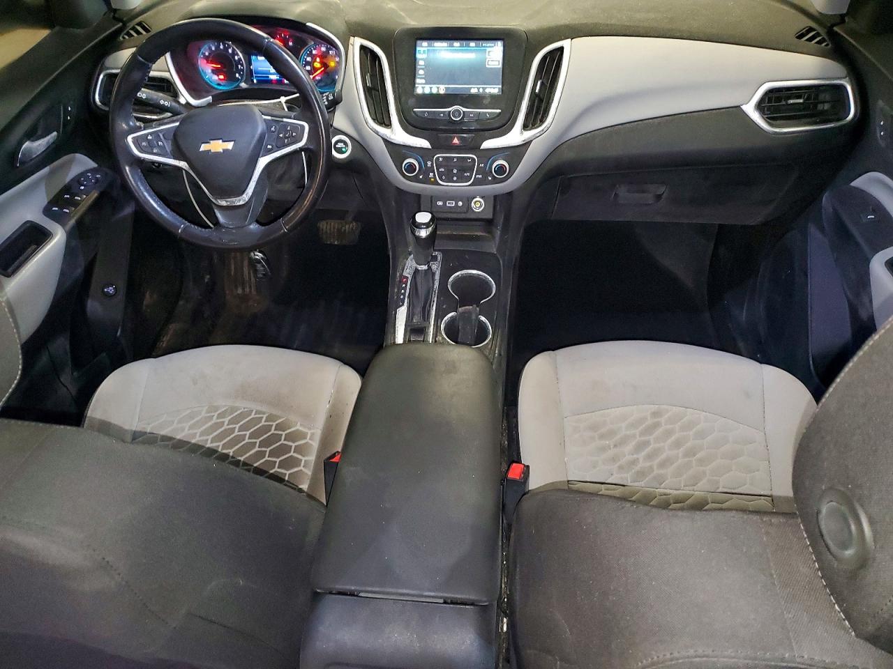 2019 CHEVROLET EQUINOX LT photo 8
