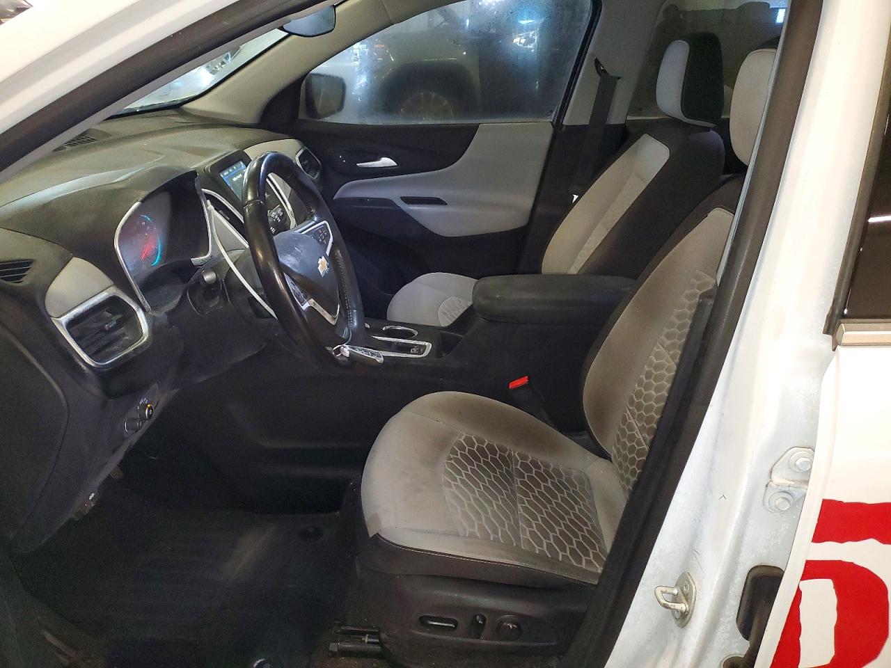2019 CHEVROLET EQUINOX LT photo 7