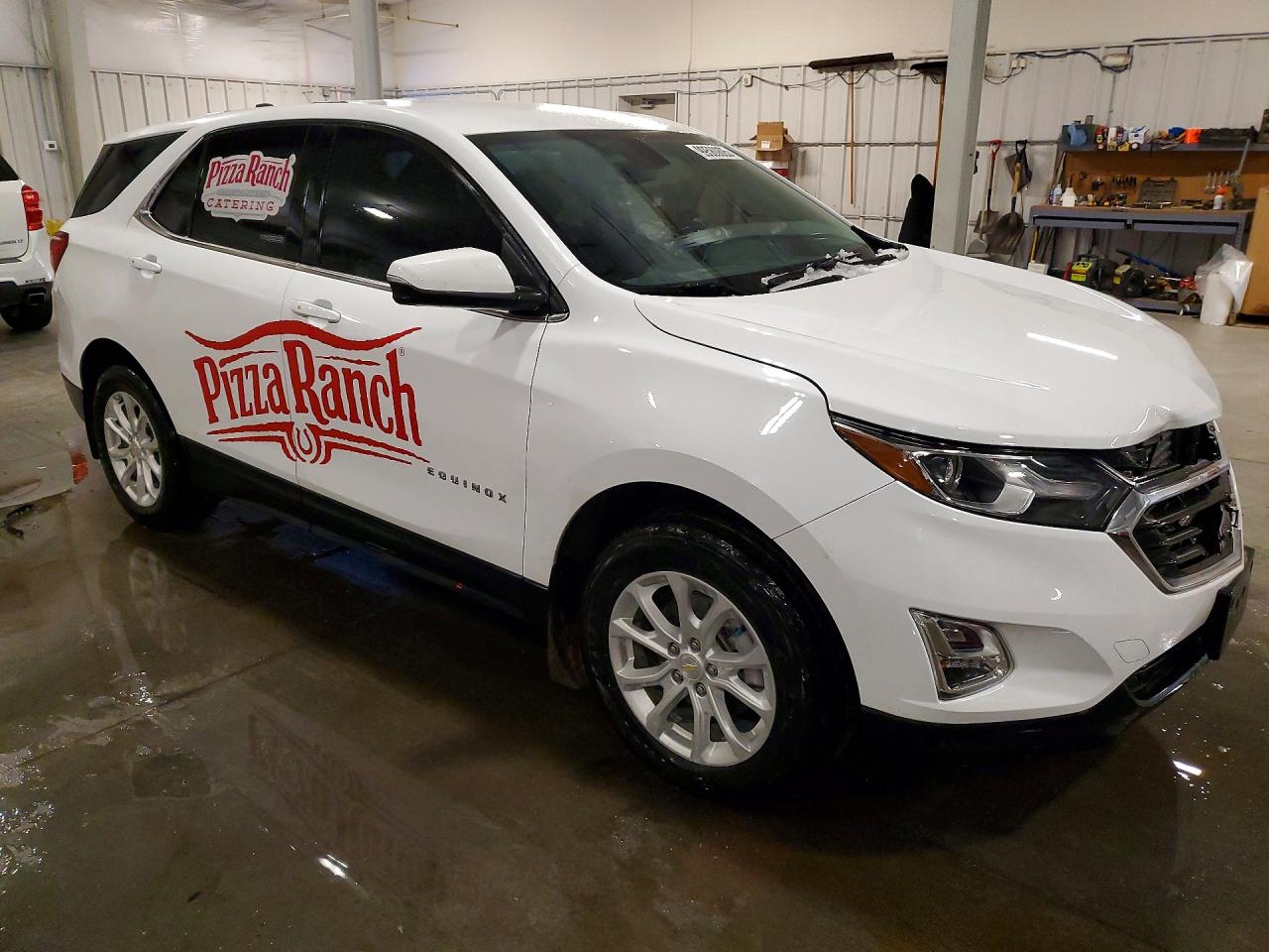 2019 CHEVROLET EQUINOX LT photo 4