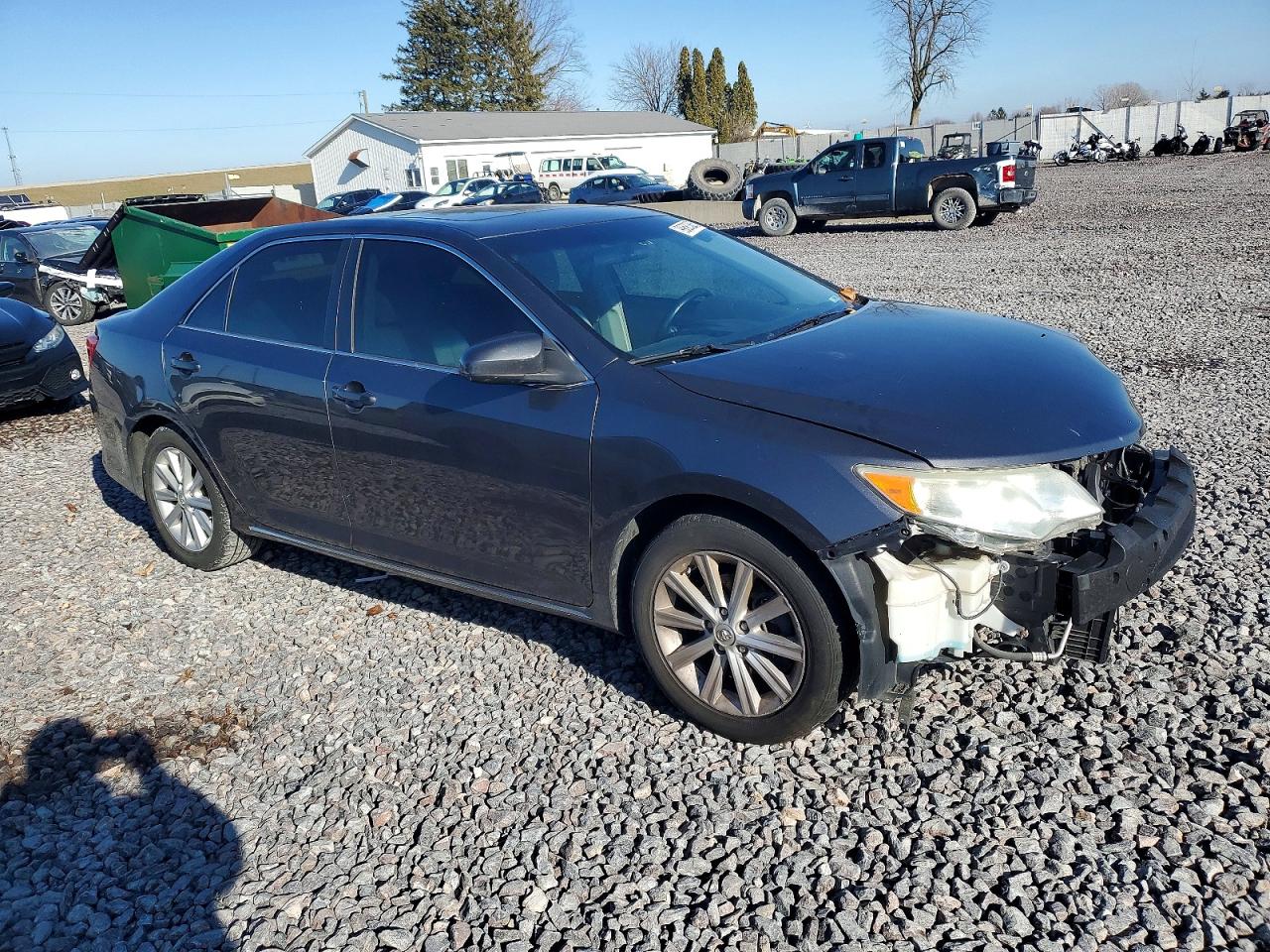 2014 TOYOTA CAMRY L photo 4