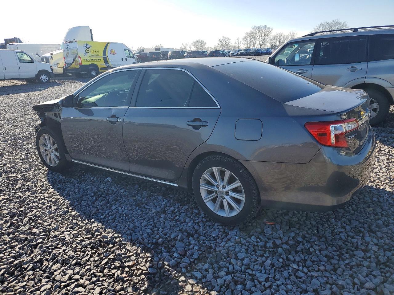 2014 TOYOTA CAMRY L photo 2