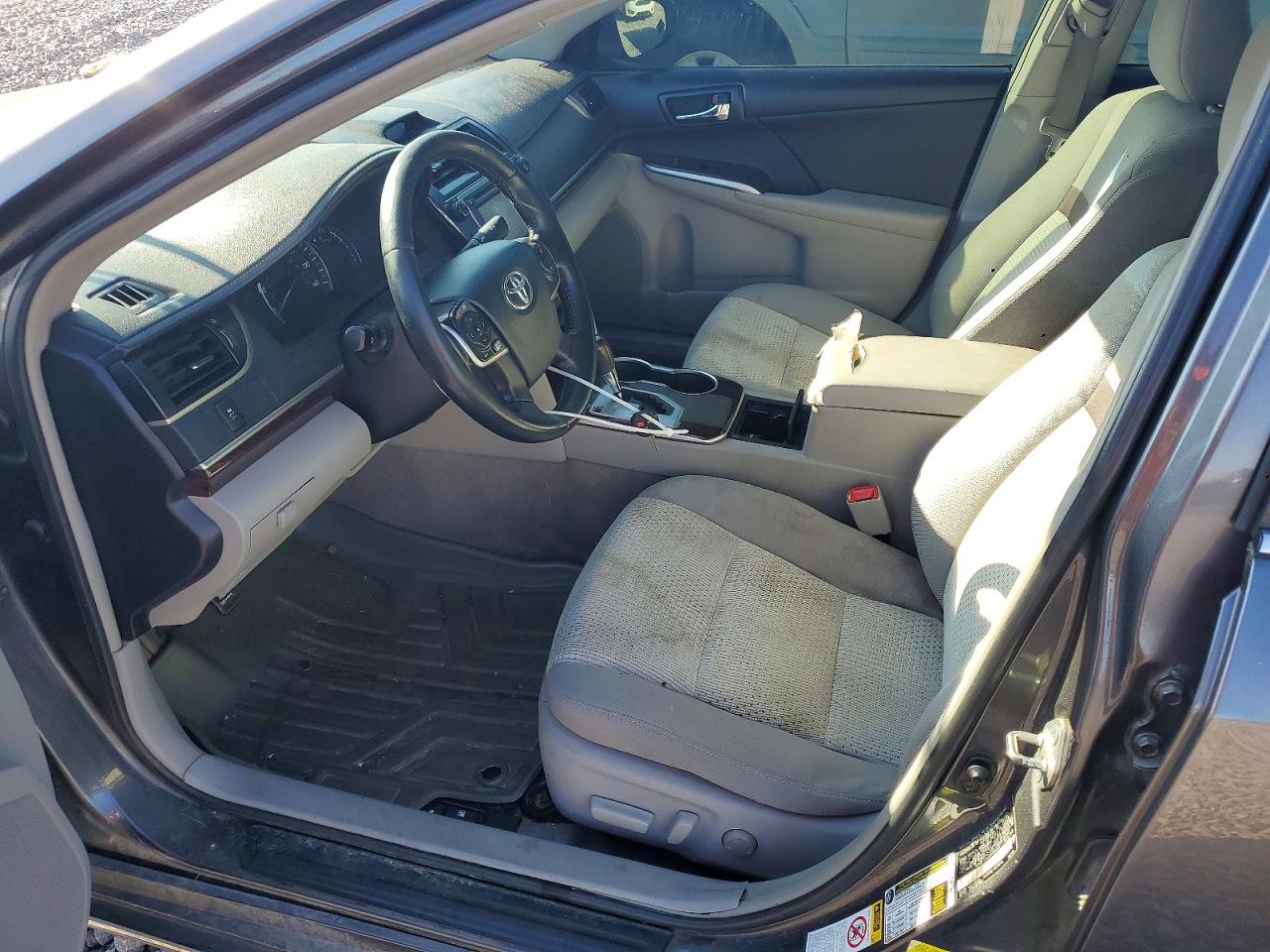 2014 TOYOTA CAMRY L photo 7