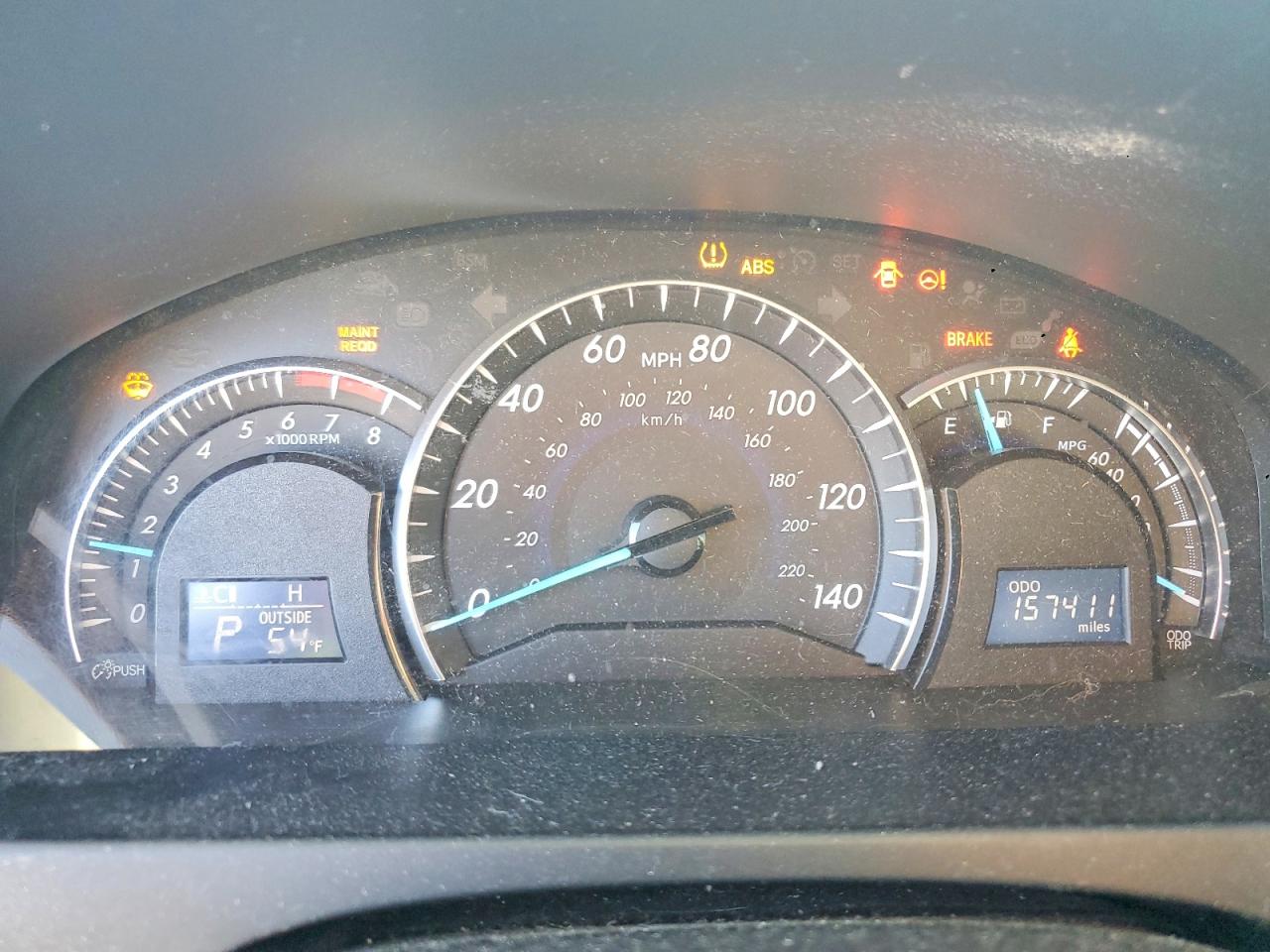 2014 TOYOTA CAMRY L photo 9