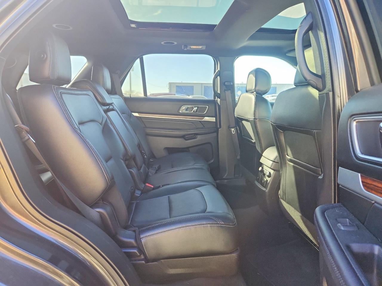 2016 FORD EXPLORER LIMITED photo 11