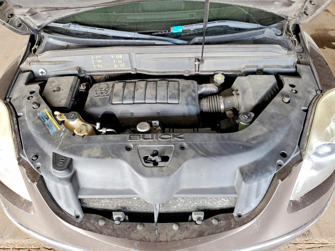 2010 BUICK ENCLAVE CXL photo 11