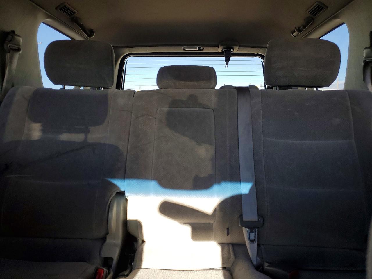 2001 TOYOTA SEQUOIA SR5 photo 10