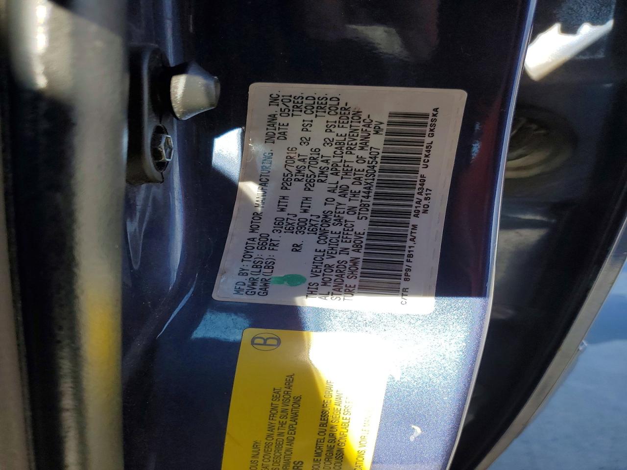 2001 TOYOTA SEQUOIA SR5 photo 13