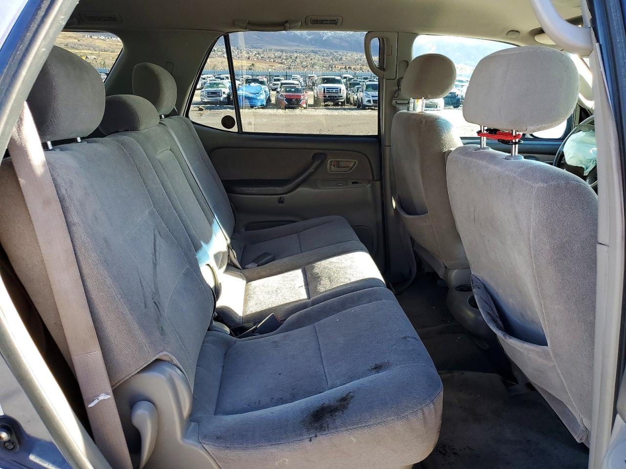 2001 TOYOTA SEQUOIA SR5 photo 11