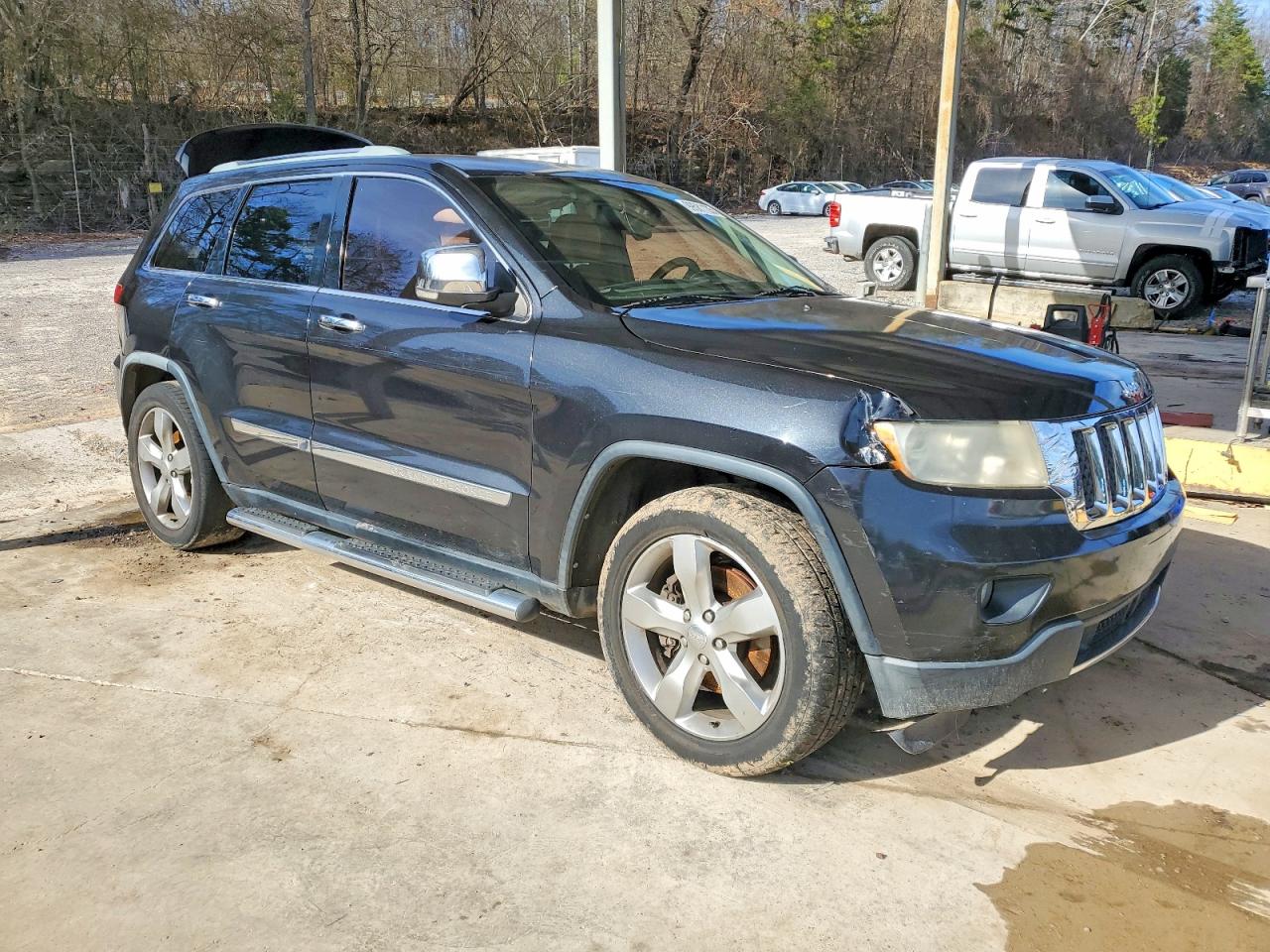 2011 JEEP GRAND CHEROKEE OVERLAND photo 4
