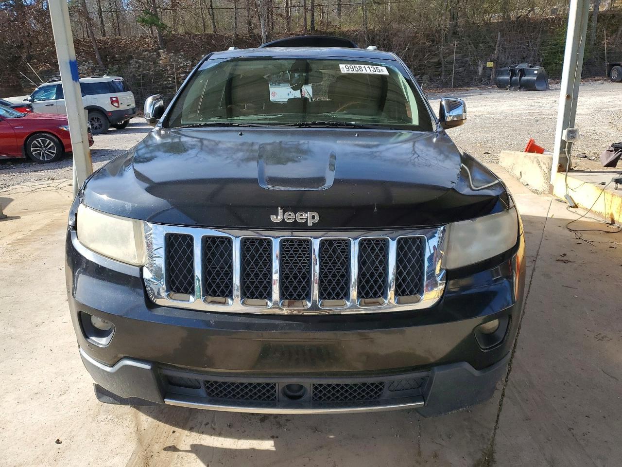 2011 JEEP GRAND CHEROKEE OVERLAND photo 5