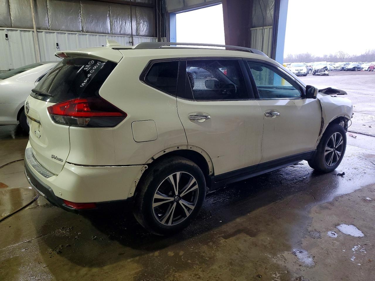 2019 NISSAN ROGUE S photo 3