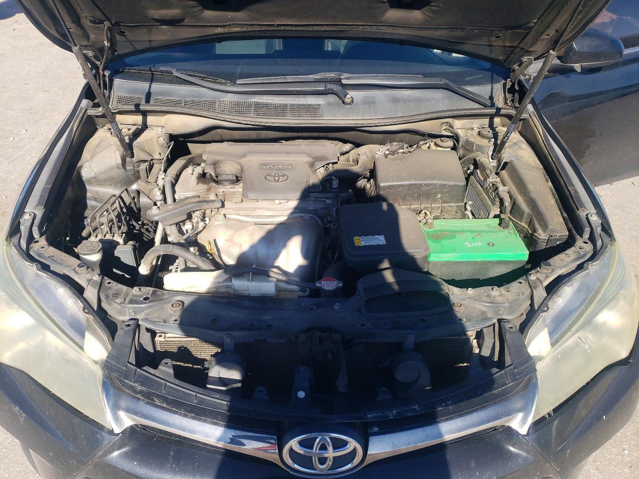 2016 TOYOTA CAMRY LE photo 11
