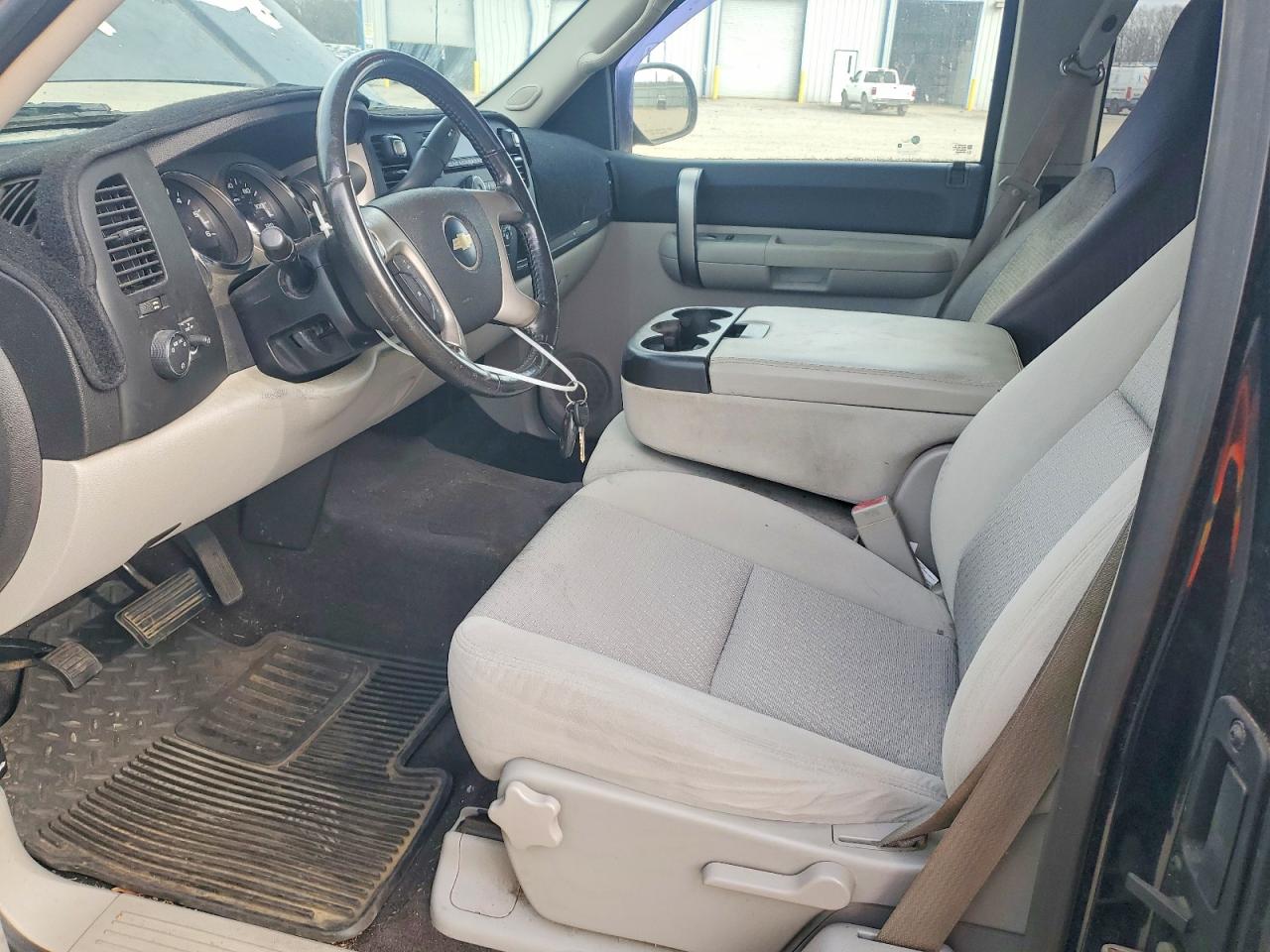2009 CHEVROLET SILVERADO C1500 LT photo 7