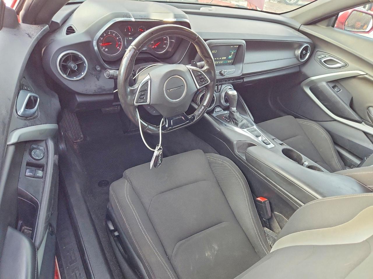 2016 CHEVROLET CAMARO LT photo 8