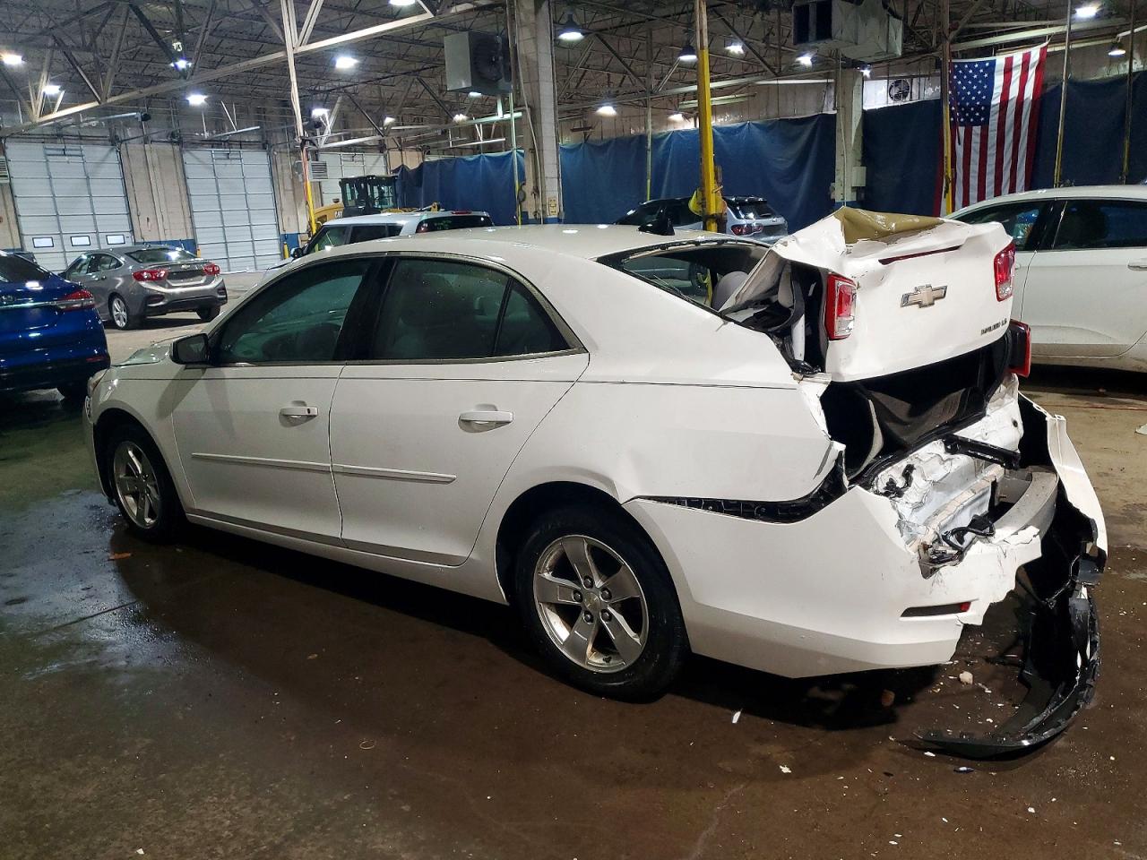 2014 CHEVROLET MALIBU LS photo 2