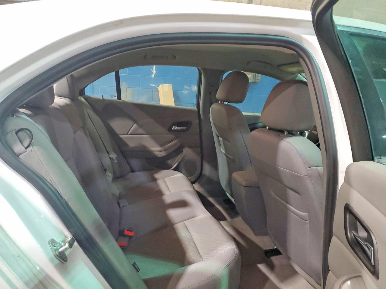2014 CHEVROLET MALIBU LS photo 10
