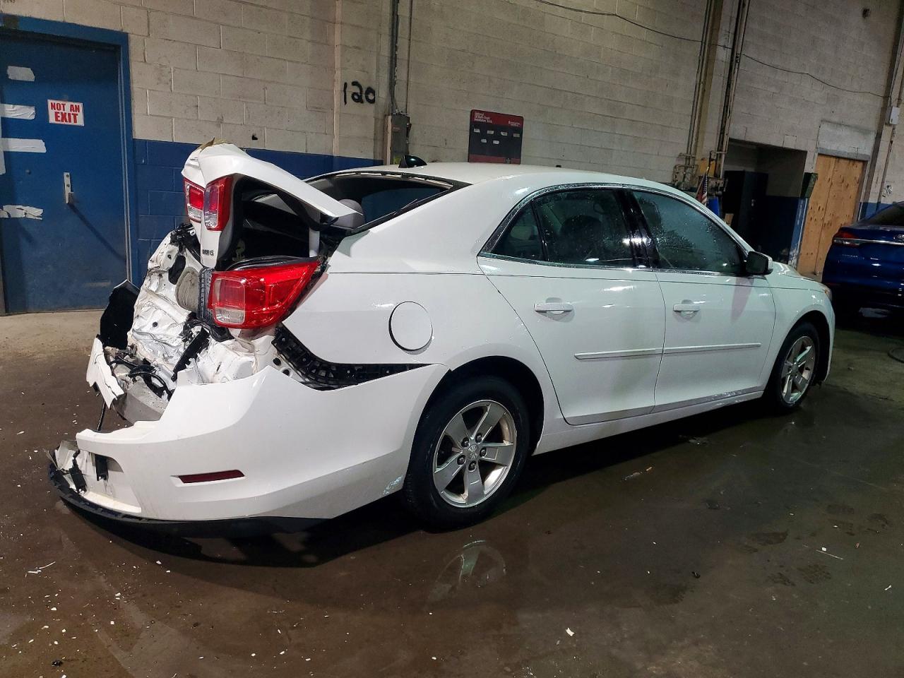 2014 CHEVROLET MALIBU LS photo 3