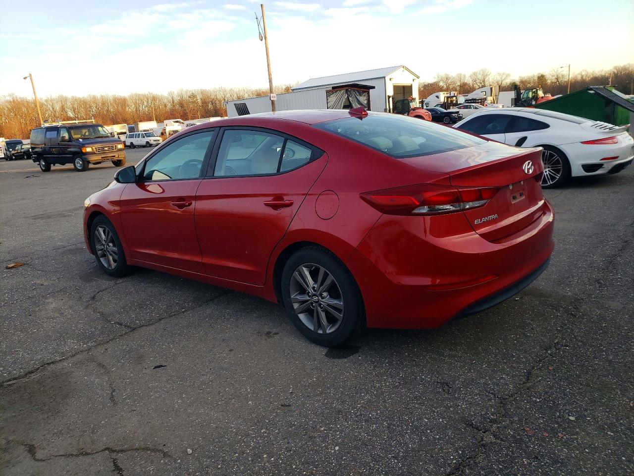 2017 HYUNDAI ELANTRA SE photo 2
