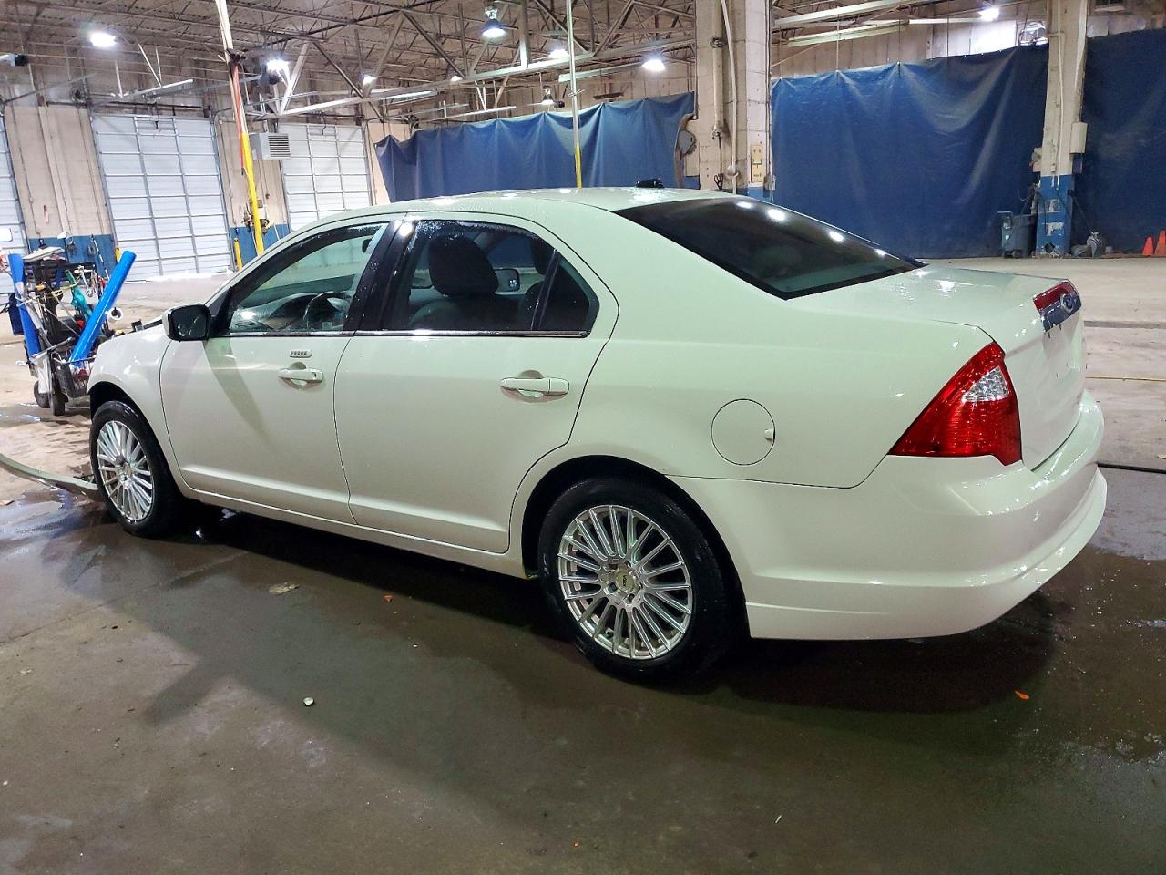 2010 FORD FUSION SEL photo 2