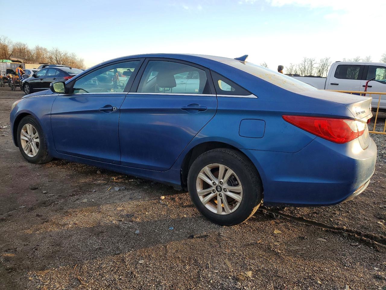 2011 HYUNDAI SONATA GLS photo 2