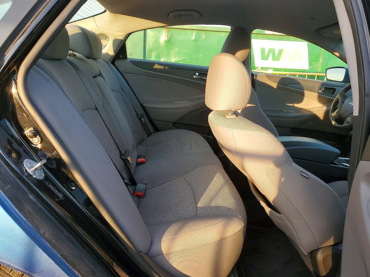 2011 HYUNDAI SONATA GLS photo 10