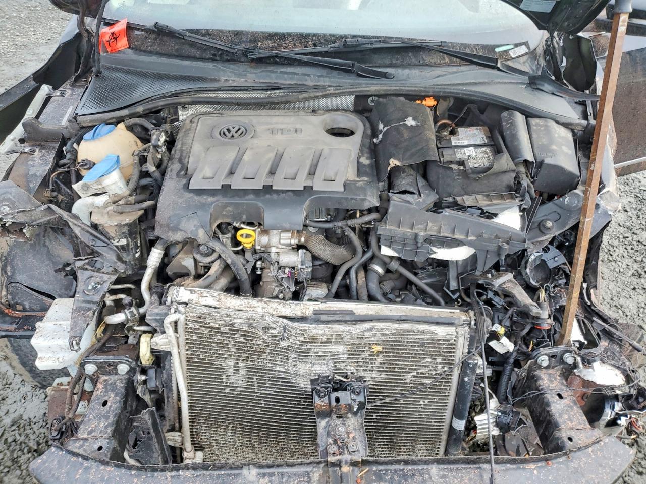 2014 VOLKSWAGEN PASSAT SEL photo 21