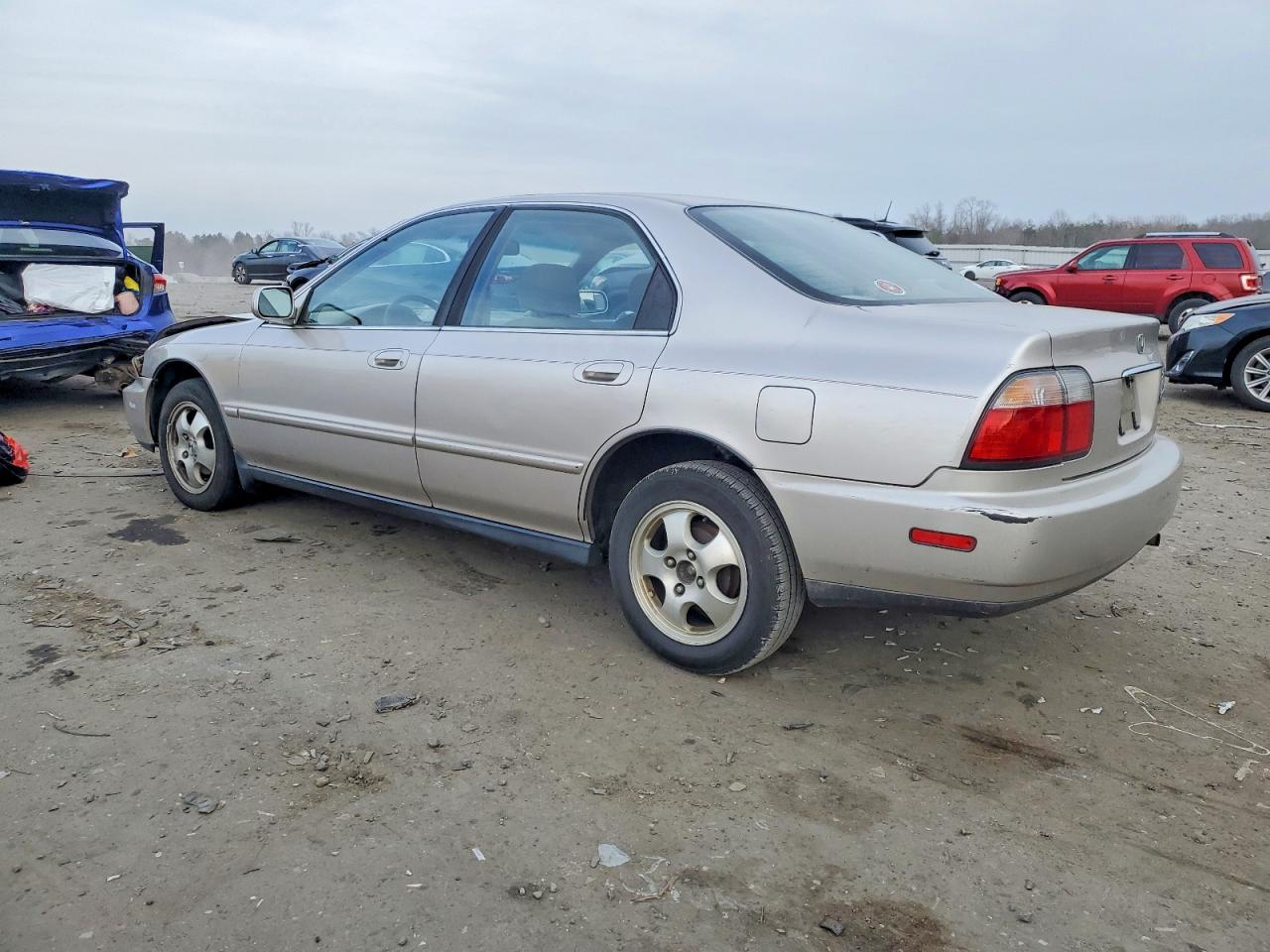1997 HONDA ACCORD SE photo 2